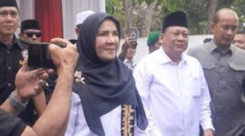 Eva Dwiana dan Deddy Amarullah mendaftar ke KPU Bandar Lampung | Foto: Ist.