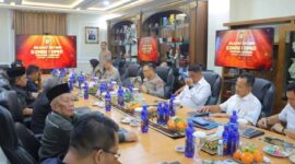 Komisi 1 DPRD Provinsi Lampung bersama Kapolda Lampung | Foto: Ist.