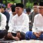 Ketua DPRD Provinsi Lampung Mingrum Gumay, melaksanakan Sholat Idul Adha bersama masyarakat di Lapangan Saburai, Bandar Lampung | Foto: Ist.