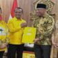 Rahmad Mirzani Djausal dari Partai Gerindra-Jihan Nurlela dari Partai PKB menerima rekomendasi dari Partai Golkar | Foto: Ist.