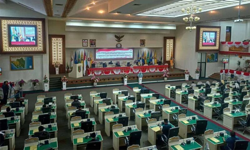 Rapat paripurna DPRD Lampung | Foto: Ist.