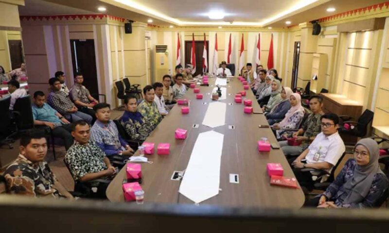Pj Gubernur Lampung Samsudin saat menerima audiensi dari jajaran Itera | Foto: Ist.