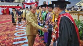 Pj Gubernur Lampung Samsudin menghadiri Rapat Luar Biasa Senat Universitas Lampung | Foto: Ist.