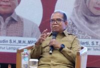 Pj Gubernur Lampung, Samsudin saat menjadi narasumber Forum Group Discussion di Hotel Emersia Bandar Lampung | Foto: Ist.