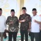 Pj Gubernur Lampung Samsudin bersama anggota dan Ketua DPRD Lampung Ahmad Giri Akbar Usai Salat Jumat Perdana di Kota Baru | Foto: Ist.
