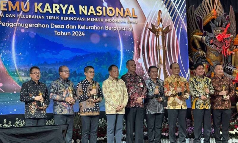 Pj Gubernur Lampung terima penghargaan Upakarya Wanua Nugraha | Foto: Ist.
