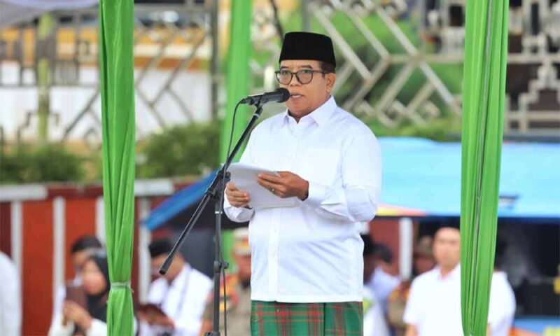 Pj. Gubernur Lampung Pimpin Upacara Hari Santri 2024 | Foto: Ist.
