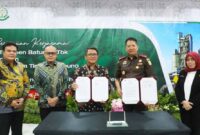 Semen Baturaja Gandeng Kejati Lampung Tangani 
Penanganan Hukum Perdata dan TUN | Foto: Ist,
