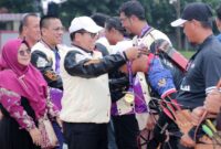 Penjabat (Pj) Gubernur Lampung, Samsudin, membuka Kejuaraan Kompetisi Nasional Busur Berkuda Memanah Piala Gubernur Lampung Tahun 2024 | Foto: Ist.