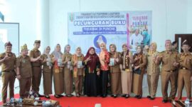 Peluncuran Buku Terjebak di Puncak | Foto: Ist.