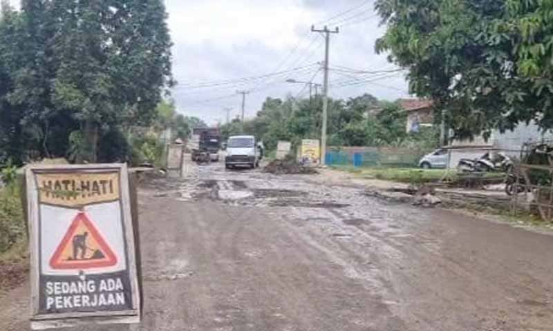 Jalan Provinsi Ruas Wates-Metro | Foto: Ist.