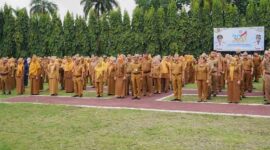 Apel mingguan dan peringatan Hari Keluarga Nasional (Harganas) ke-32 Tahun 2025 Pemprov Lampung | Foto: Ist.