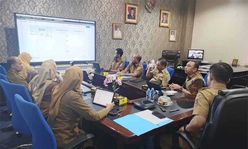 Rapat Presentasi Project Management Office (PMO) Data Kemiskinan Ekstrem Lampung | Foto: Ist.