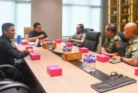 Ketua DPRD Provinsi Lampung, Ahmad Giri Akbar menerima kunjungan kerja Komandan Korem 043/Garuda Hitam (Gatam), Brigjen TNI Haryantana | Foto: Ist.