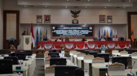 Rapat paripurna DPRD Lampung terkait pemandangan umum fraksi-fraksi terhadap Raperda Perubahan APBD Tahun Anggaran 2025 | Foto: Ist.