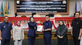 Pemprov-DPRD Lampung Serah Terima Rancangan Perubahan KUA-PPAS 2025 dan 2026 | Foto: Ist.
