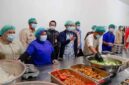 Gubernur Lampung Rahmat Mirzani Djausal meninjau Satuan Pelayanan Pemenuhan Gizi (SPPG) Rajabasa Musi Raya | Foto: Ist.