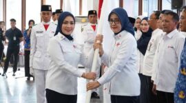 Ketua Palang Merah Indonesia (PMI) Provinsi Lampung, Purnama Wulan Sari Mirza melantik Kepengurusan 8 PMI Kabupaten masa bakti 2025–2030 | Foto: Ist.