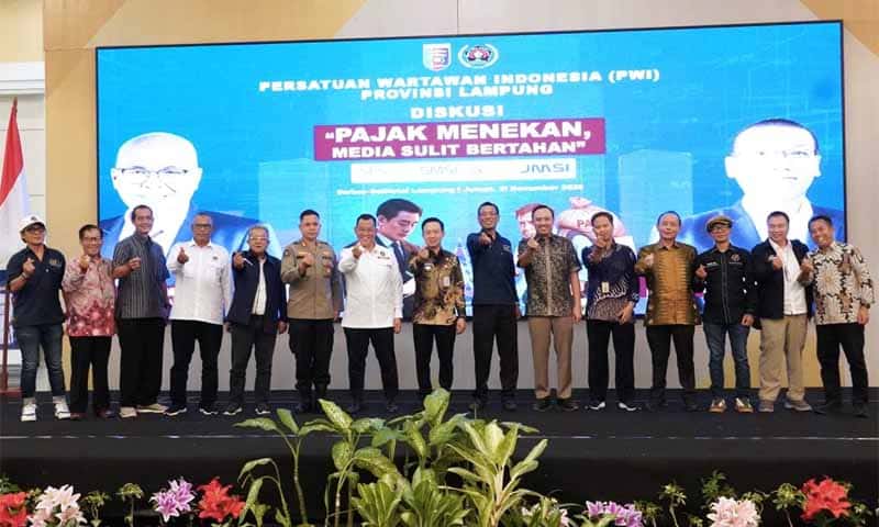 Diskusi dengan tema 