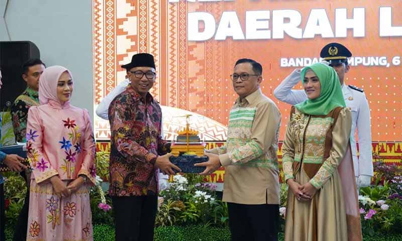 Pisah Sambut Kepala Kepolisian Daerah (Kapolda) Lampung dari Irjen Pol Helmy Santika kepada Irjen Pol Helfi Assegaf | Foto: Ist.