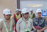 Gubernur Lampung Rahmat Mirzani Djausal meninjau Pasar Way Batu dan RSUD KH. M. Thohir di Krui | Foto: Ist.