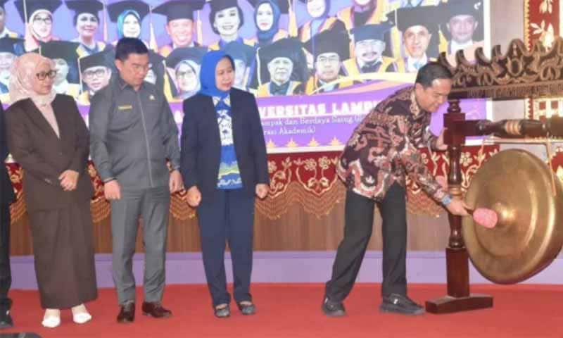 Acar Pembukaan Gelar Wicara Guru Besar FKIP Unila | Foto: Ist.