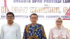 Sekretaris Komisi V DPRD Provinsi Lampung, Elly Wahyuni saat menggelar Pembinaan Ideologi Pancasila dan Wawasan Kebangsaan (PIP)yang berlangsung di Pekon (Desa) Podosari, Kecamatan Pringsewu, Minggu (18/1/2026). | Foto: Ist.