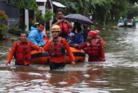 BPBD Provinsi Lampung mencatat 3 orang meninggal dunia akibat banjir bandang yang melanda Kecamatan Panjang, Kota Bandar Lampung | Foto: Radar Bangkalan dari ANTARA/ARNAS PADDA