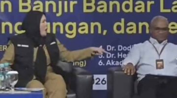 Emosi Wali Kota Bandar Lampung Eva Dwiana dalam acara FGD, tak terima dikritik | Foto: Ist.