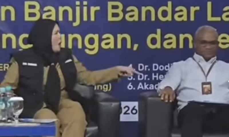 Emosi Wali Kota Bandar Lampung Eva Dwiana dalam acara FGD, tak terima dikritik | Foto: Ist.