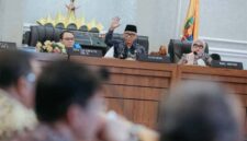 Gubernur Rahmat Mirzani Djausal menerima kunjungan kerja reses Komisi VII DPR RI | Foto: Ist.