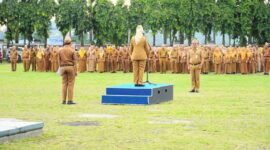 Apel Mingguan Pemerintah Provinsi Lampung di Lapangan Korpri | Foto: Ist.