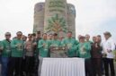 Menteri Perumahan dan Kawasan Permukiman (PKP), Maruarar Sirait, bersama Gubernur Lampung, Rahmat Mirzani Djausal, menghadiri kegiatan penanaman sejuta pohon | Foto: Ist.