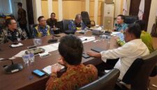 Rapat koordinasi lintas sektor yang dipimpin Sekretaris Daerah Provinsi Lampung, Marindo Kurniawan | Foto: Ist.