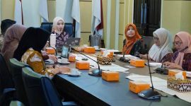 Wakil Gubernur Lampung, Jihan Nurlela mengikuti Rapat Koordinasi Tim Percepatan Penanggulangan Tuberkulosis (TP2TB) bersama Pemerintah Kabupaten Tanggamus secara virtual | Foto: Ist.